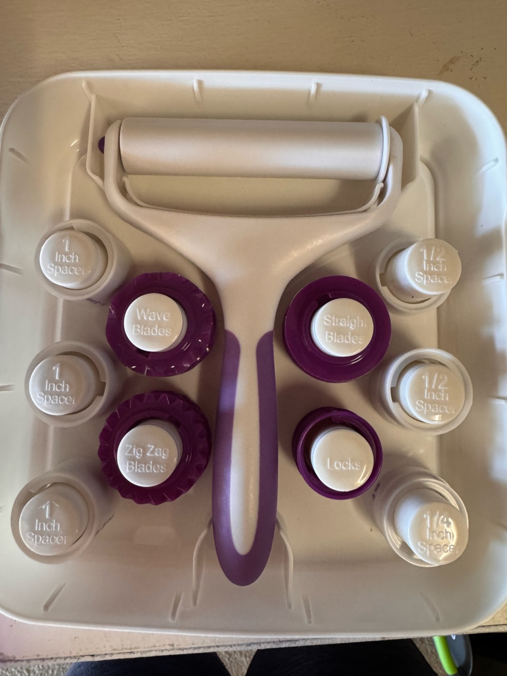 Wilton White and Purple Cookie Decorating Wheel and Blade Set